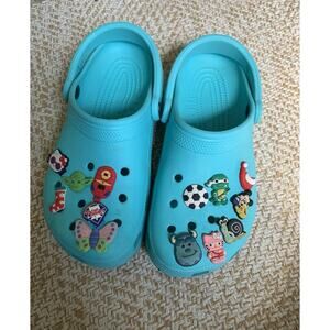 Crocs Teal Classic Clogs Sandals With Charms Women's Size 8 Jibbitz
